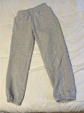 Athleta Kids Light Gray Elastic Waist Sweatpants